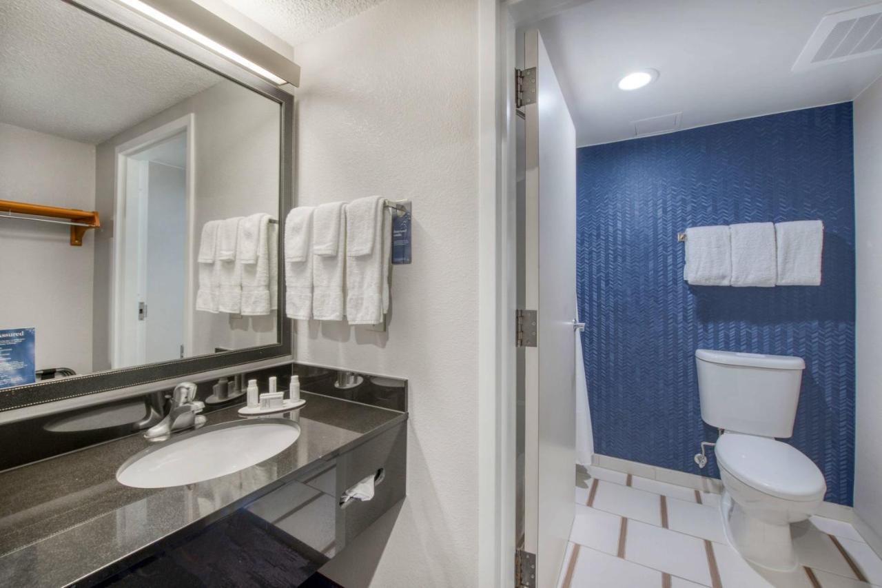 Fairfield Inn & Suites Raleigh Crabtree Valley Esterno foto