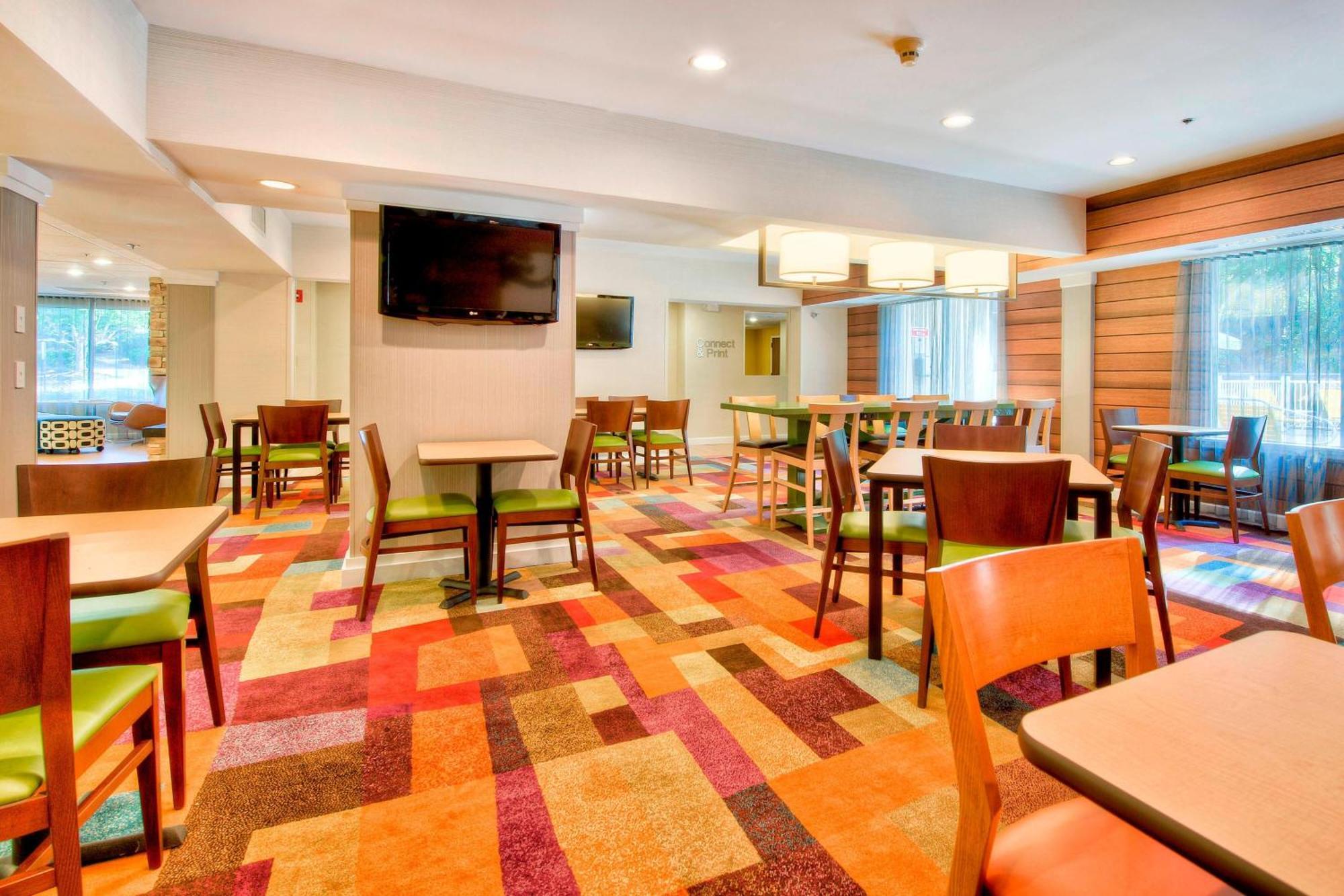 Fairfield Inn & Suites Raleigh Crabtree Valley Esterno foto